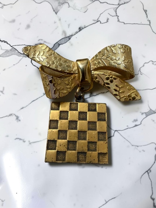 Jewelry - Vintage Gold Bow with Checkerboard Brooch
